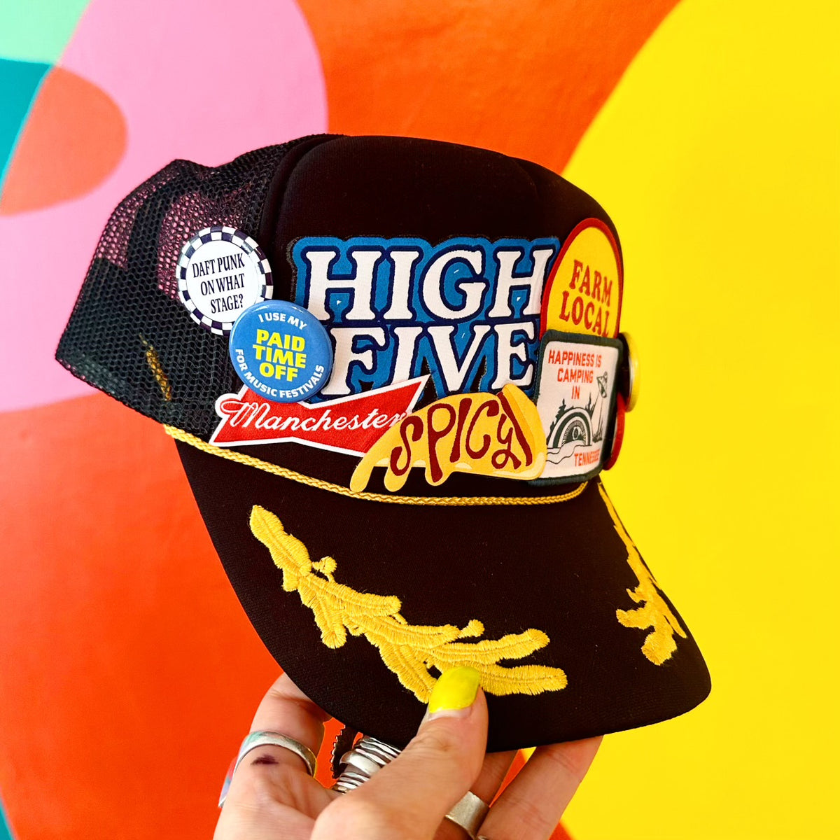 BTSXDM4 ミニオンコラボ　PEACE SIGN TRUCKER HAT Bonnaroo Trucker Hat